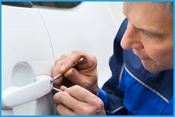 Lock Locksmith Services Louisville, KY 502-496-0430 - 20-car-locksmith
