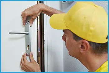 Lock Locksmith Services Louisville, KY 502-496-0430 - 4-professional-locksmith